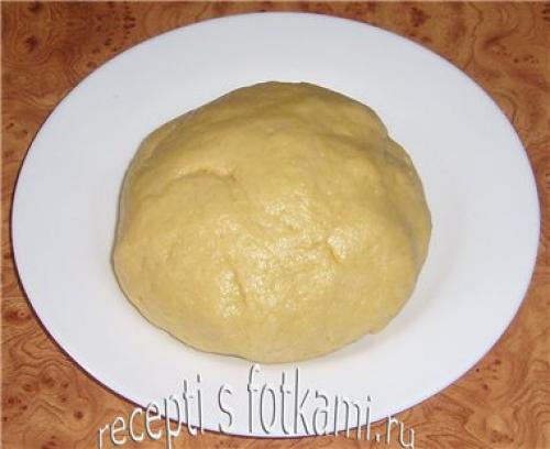 Пирог ореховый со сгущенкой. Пирог из песочного теста со сгущенкой и грецкими орехами