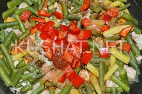 Курица со стручковой фасолью в томатном соусе. Стручковая фасоль с курицей – рецепт