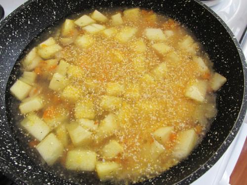 Каша с кабачком рецепт. Кукурузная каша с кабачком, морковью и луком