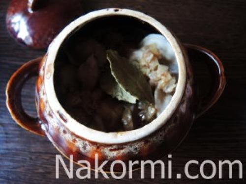 Пельмени запеченые в горшочках с грибами в духовке. Ингредиенты