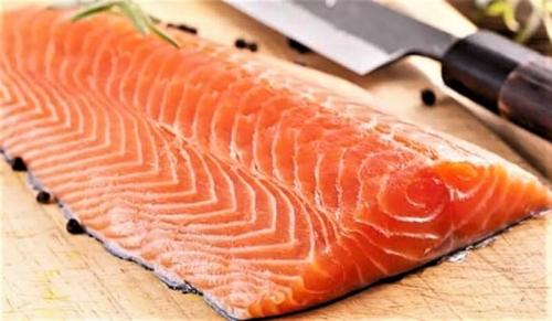 Лосось в слоеном тесте. Рецепт пирога из лосося в духовке