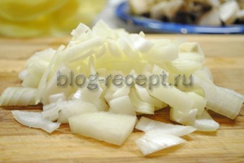 Жареная картошка с грибами. Ингредиенты: