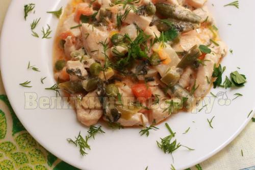 Курица со стручковой фасолью в сметане. Филе со стручковой фасолью в сметанно-томатном соусе