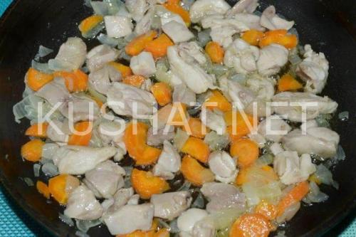 Курица со стручковой фасолью в томатном соусе. Стручковая фасоль с курицей – рецепт