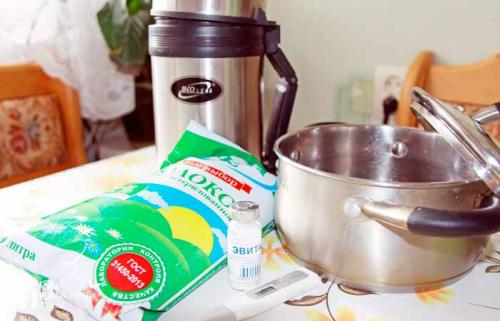 Как сделать кефир в домашних условиях без закваски. Домашний кефир – рецепт №1 (с использованием сухой закваски)