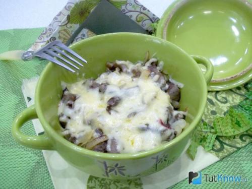 Пельмени с грибами и с сыром. Пельмени, запеченные с грибами под сметаной 19 Пельмени с грибами и с сыром. Пельмени, запеченные с грибами под сметаной 19