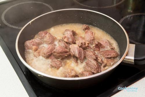 Говядина с вялеными помидорами. Говядина тушёная с помидорами