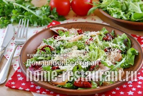 Вяленые помидоры с курицей. Салат с вялеными помидорами и курицей