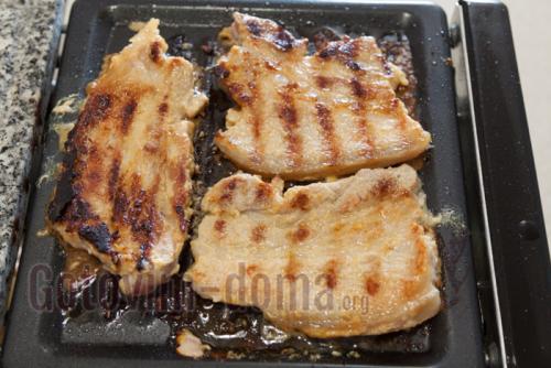 Свиной антрекот на электрогриле. Свинина на электрогриле, рецепт с фото