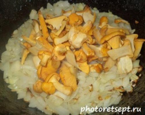 Картошка с лисичками.