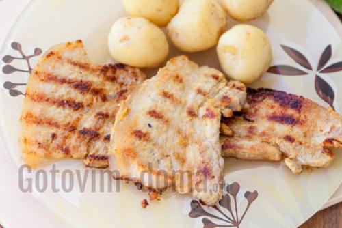 Свиной антрекот на электрогриле. Свинина на электрогриле, рецепт с фото