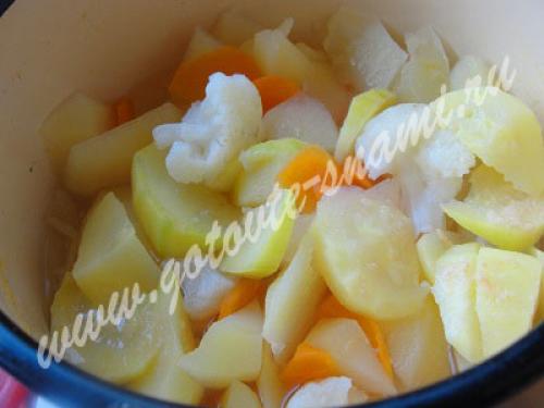 Пюре с куриным филе и овощами 01 Пюре с куриным филе и овощами 01