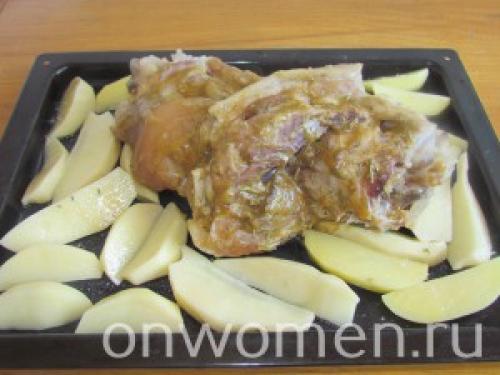 Вареная рулька запеченная в духовке с картошкой. Рулька, запеченная в духовке с картофелем