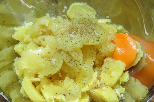 Картошка с грибами в беконе. Картофель в беконе с грибами и сыром