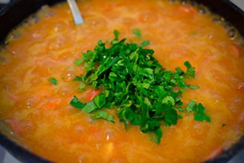 Рис с сосисками и томатной пастой. Универсальная подлива из сосисок на скорую руку