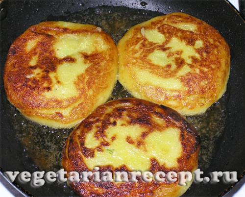 Вегетарианские зразы с грибами. Картофельные зразы с сыром