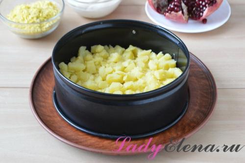 Салат из свиного сердца с яйцом. Вкусный салат из свиного сердца с яйцами, картошкой, морковкой и свеклой — пошаговый фото рецепт