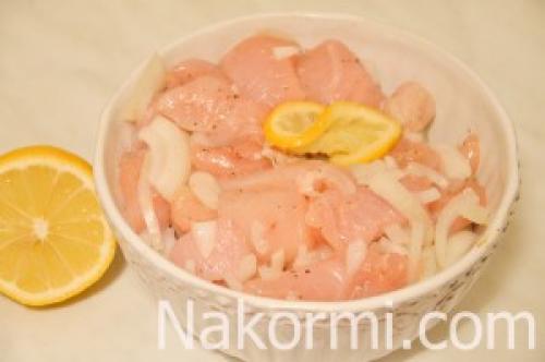 Маринованный куриный шашлык на сковороде. Ингредиенты