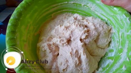 Пирог с сырой рыбой и рисом. Пошаговое приготовление