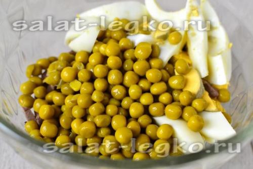 Салат с сердцем свиным слоеный. Слоёный салат из свиного сердца с солеными огурцами 11