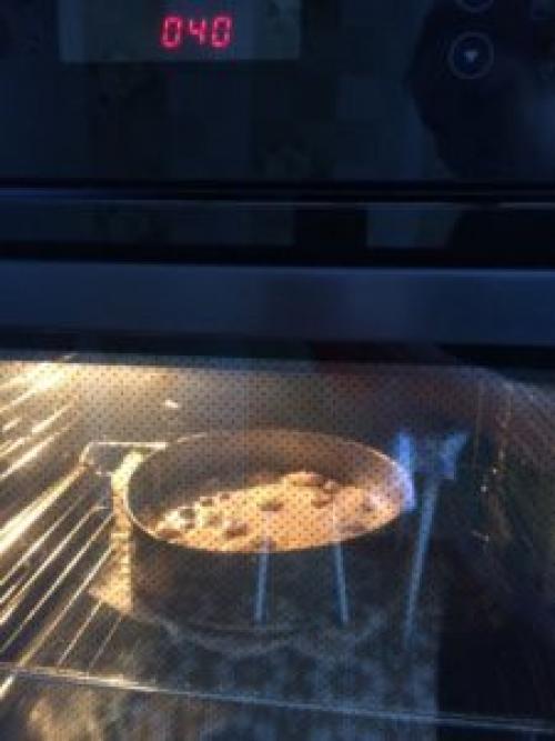 Шарлотка с ежевикой и яблоками. Пирог с ежевикой и яблоками