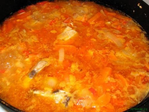 Ребра свиные тушеные с перловкой. Перловый «плов»