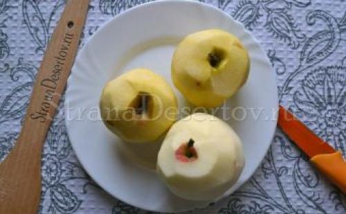 Яблочный пирог в сметанной заливке рецепт. Цветаевский пирог с яблоками со сметанной заливкой