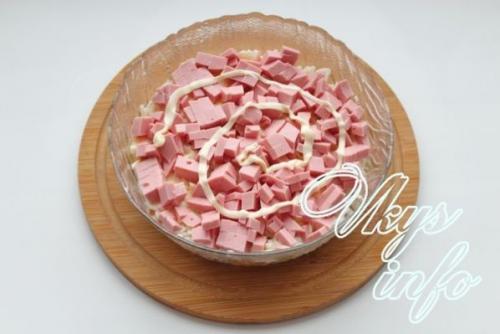 Салат с грибами и ветчиной и болгарским перцем. Вкусный, изысканный салат с ветчиной, жареными грибами, сыром и болгарским перцем - рецепт с фото приготовления праздничного блюда Мужской каприз 09