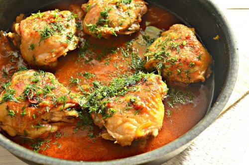 Чахохбили из бедрышек. Чахохбили из куриных бедер на сковороде