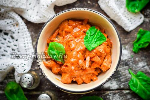 Гуляш из курицы с пюре. Рецепт 3: гуляш из курицы с подливкой (с фото)