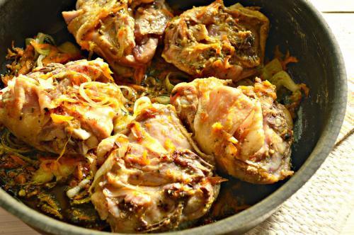 Чахохбили из бедрышек. Чахохбили из куриных бедер на сковороде