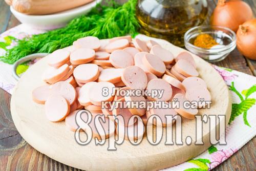 Картошка с сосисками в духовке без сыра. Картошка с сосисками в духовке