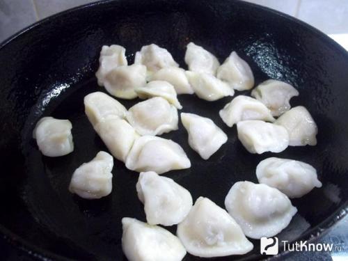 Пельмени с сыром и грибами. Пельмени, запеченные с сыром и грибами 08