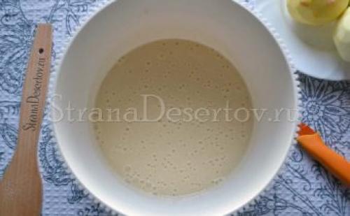 Яблочный пирог в сметанной заливке рецепт. Цветаевский пирог с яблоками со сметанной заливкой