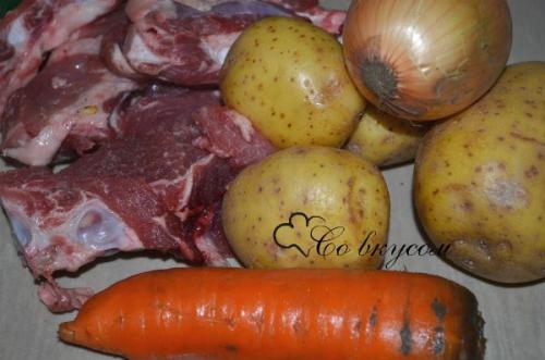 Свиные ребра тушеные с картошкой. Тушеная картошка со свиными ребрышками