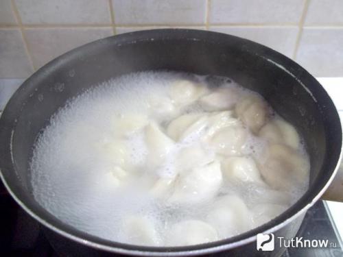 Пельмени с сыром и грибами. Пельмени, запеченные с сыром и грибами 06