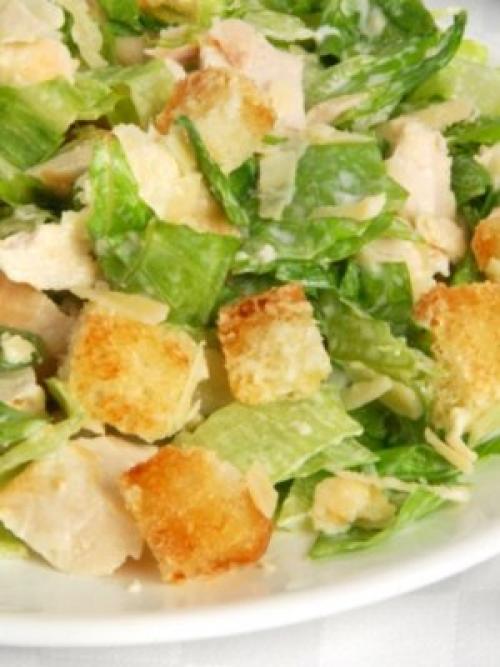 Салат цезарь с копченой курицей и грибами. Пошаговый простой рецепт салата Цезарь с копченой курицей и пекинской капустой