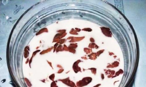 Пельмени с бульоном в горшочках в духовке. Пельмени в горшочках с печенью в духовке с крышкой из теста