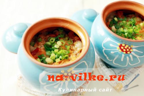 Пельмени в горшочках с овощами. Ингредиенты: