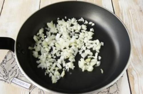 Запіканка з картоплі і сосисок. Рецепт: