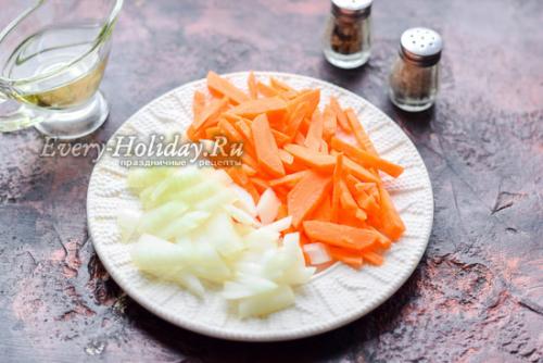 Гуляш из курицы с пюре. Рецепт 3: гуляш из курицы с подливкой (с фото)
