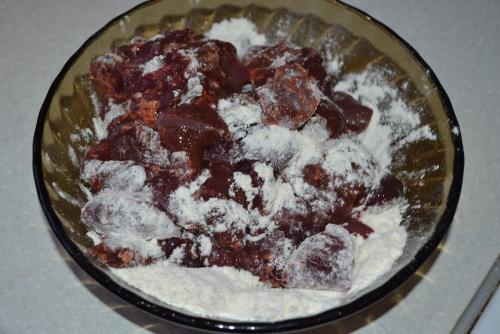 Как пожарить печень, чтобы она была сочной и нежной?