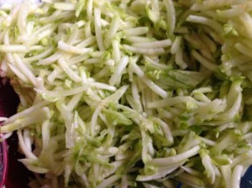 Пышные оладьи из кабачков без яиц. Ингредиенты