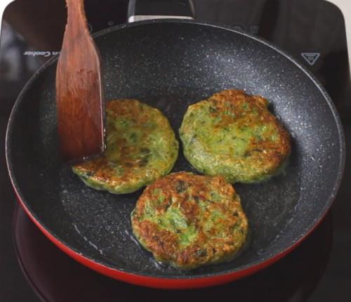 Кабачковые оладьи без яиц с рисовой мукой. Рецепт без яиц и пшеничной муки