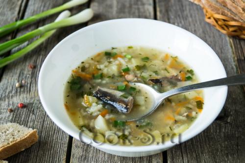 Рыбный суп с рисом и томатной пастой. Рыбный суп с томатной пастой и рисом