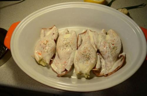 Кальмары фаршированные сыром. Фаршируем кальмары яйцом, грибами и сыром