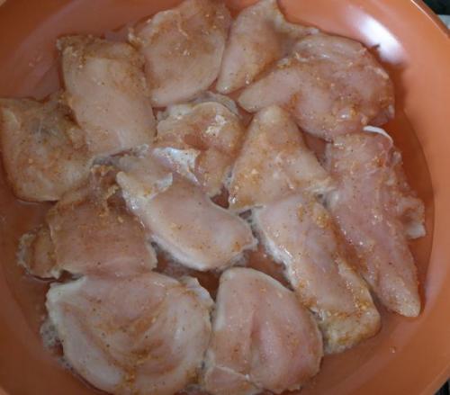 Маринованный куриный шашлык на сковороде. Куриный шашлык на сковородке