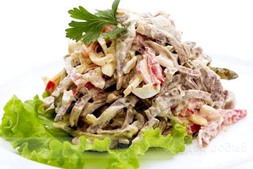 Слоеный салат с сердцем свиным. Салат с сердцем свиным рецепты 02