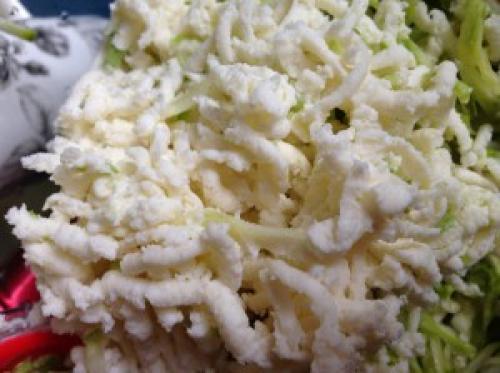 Пышные оладьи из кабачков без яиц. Ингредиенты