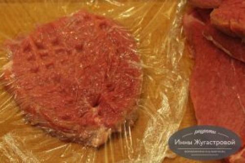 Мясо с курагой рецепт. Говядина с луком и курагой в собственном соку